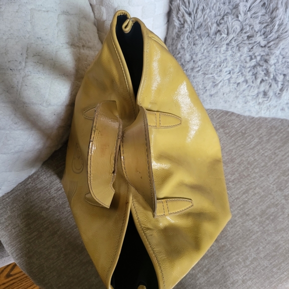 YVES SAINT LAURENT  Mail Tote Bag Patent leather Yellow.. - Picture 10 of 11